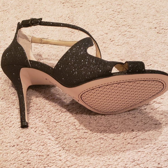 Shoes - Picture 3 of 3